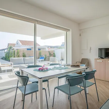 Apartment 3 Bedroom In Donnalucata (Sicily)