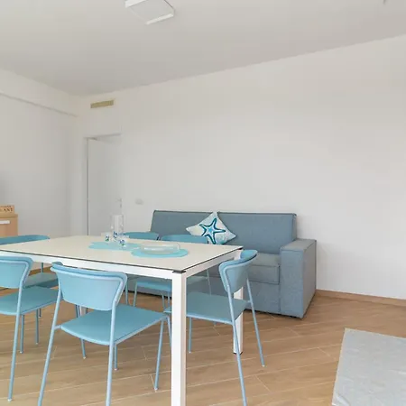 3 Bedroom In Apartment Donnalucata (Sicily)