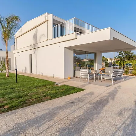 3 Bedroom In *